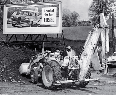 Первый в мире экскаватор-погрузчик Case 320