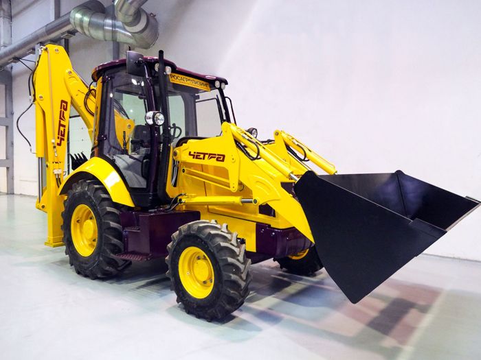 Новый экскаватор-погрузчик