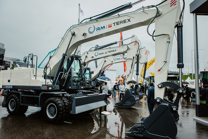 Колесный экскаватор WX 200